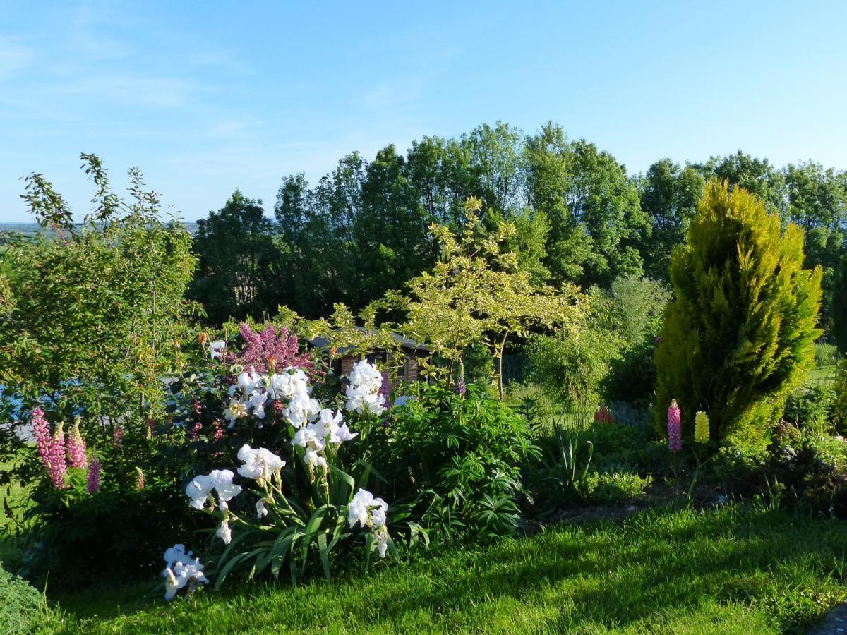 Les Enselmes Bed and Breakfast Montagnieu  Εξωτερικό φωτογραφία